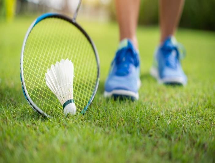 Badminton, activité extra-scolaire à l'école Boule et Billes