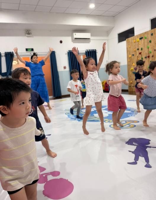 Danses modernes, activité extra-scolaire à l'école Boule et Billes