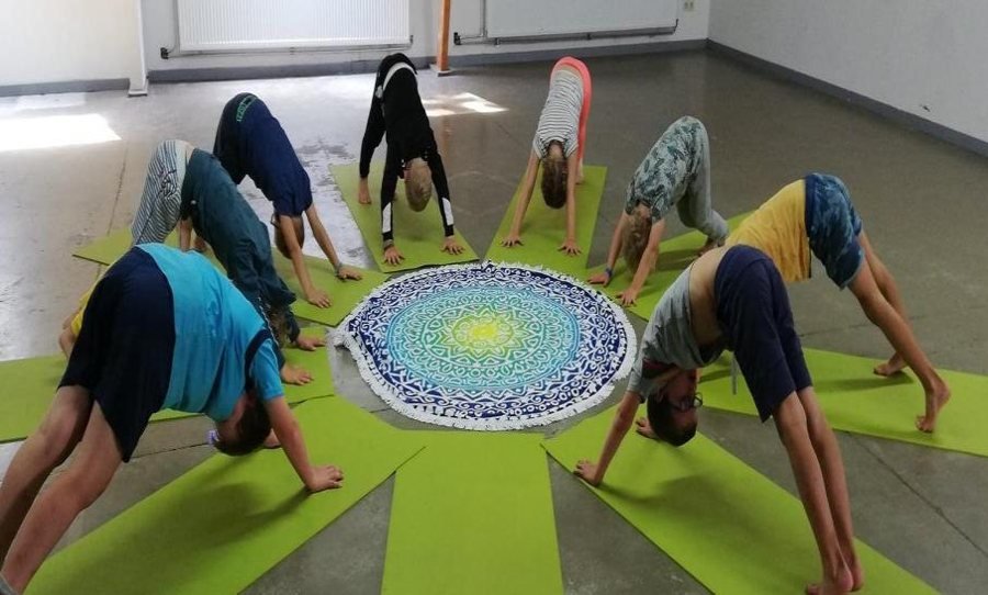Yoga Mandala, activité extra-scolaire à l'école Boule et Billes